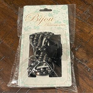 💚4/$20 Rhinestone Hair Claw Clip